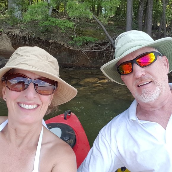 Meet your Posher, Eileen - Picture 2 of 2